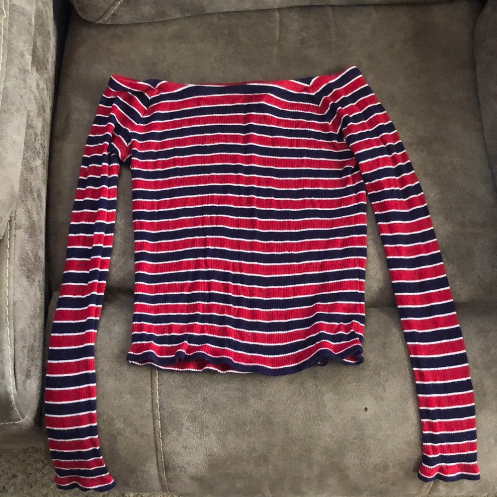 Women’s stripped long sleeve shirt.